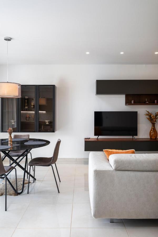 Modern 3Br Stylish Apartment With Large Balcony - Close To St Julians And St Georges Bay Is-Swieqi Exterior foto